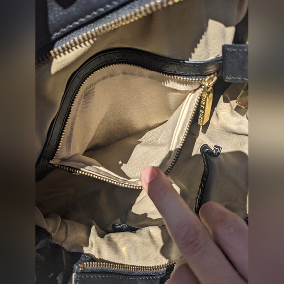 Tory Burch Black Leather Holland Satchel Shoulder Bag w/ Adjustable Strap - Picture 8 of 11